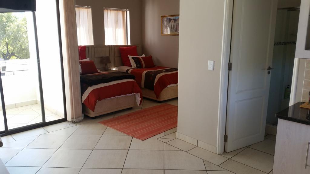 Casa Bianca Guest Lodge Hartbeespoort Habitación foto